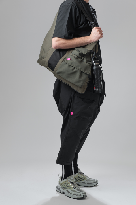 BADLANDS Utility Vest/Tote Bag - Evergreen